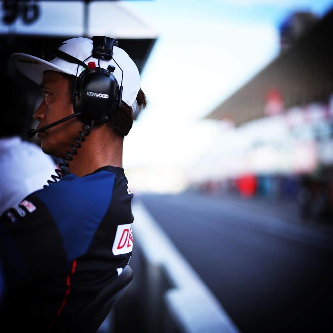 脇阪寿一さんのインスタグラム写真 - (脇阪寿一Instagram)「三橋仁明写真館 SUPER GT Rd5 SUZUKA Circuit Qualifying 12th Final 2nd  様々な学びを得た鈴鹿の予選。 2人のドライバーが輝いた、輝かす事が出来た鈴鹿の決勝でした。 二人のドライバー、チームの皆んなに感謝。 応援頂く皆様に感謝。  さあ、ここから。  #supergt #tgrteamsard  #toyotagazooracing  #tcd  #bridgestone  #三橋仁明  #カメラマン」8月28日 22時59分 - juichiwakisaka