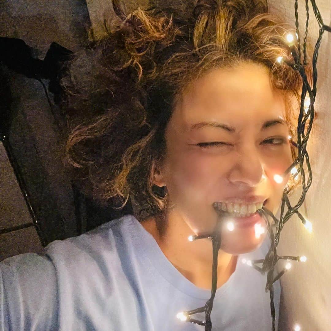 池田有希子のインスタグラム：「ひっさしぶりに英語を沢山喋って頭の奥とお口周りがチーン…と痺れた！！！はぁぁぁ〜慣れたい！！」