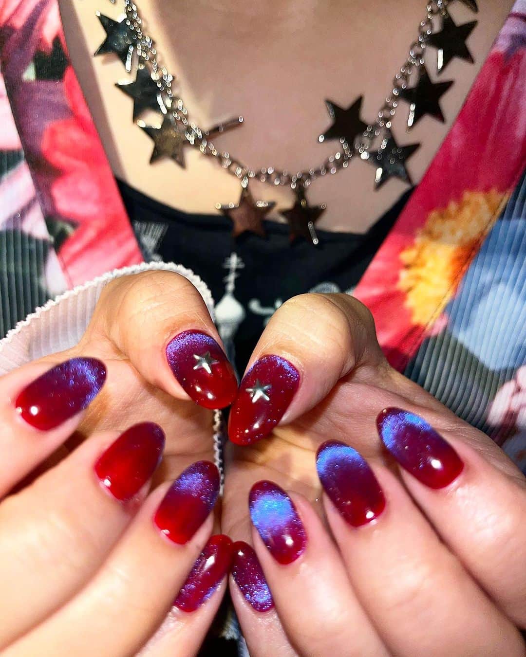 KARIN のインスタグラム：「new nail❤️  （ @h53291 ）☆」