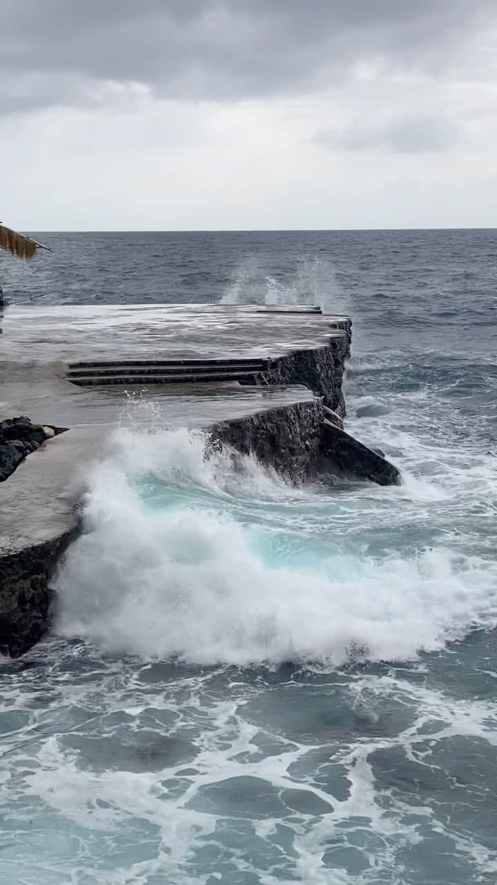 オリヴィエ・ザームのインスタグラム：「Storm in Positano」