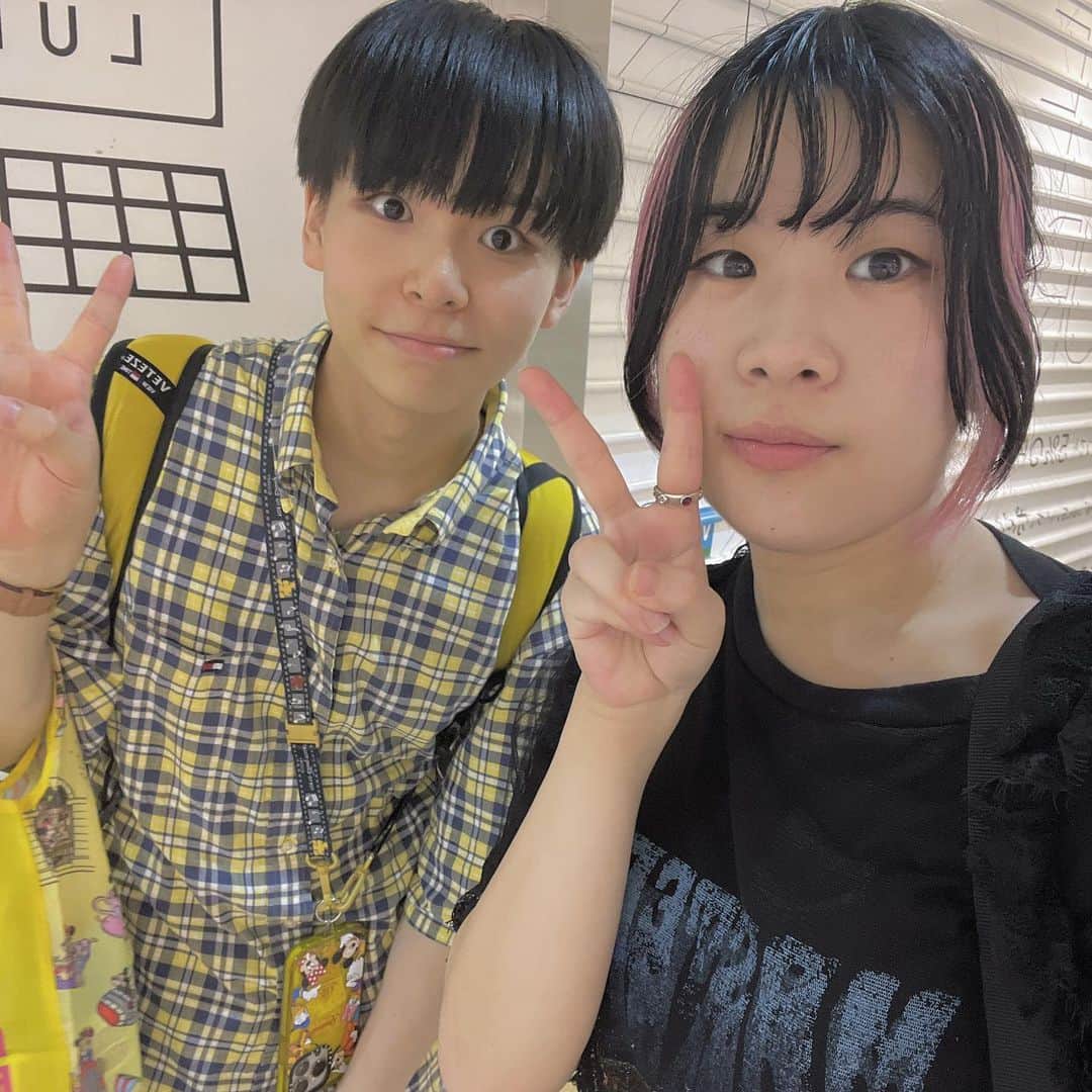 白桃ちゃんのインスタグラム：「みんなこのコンビすきだよね？」
