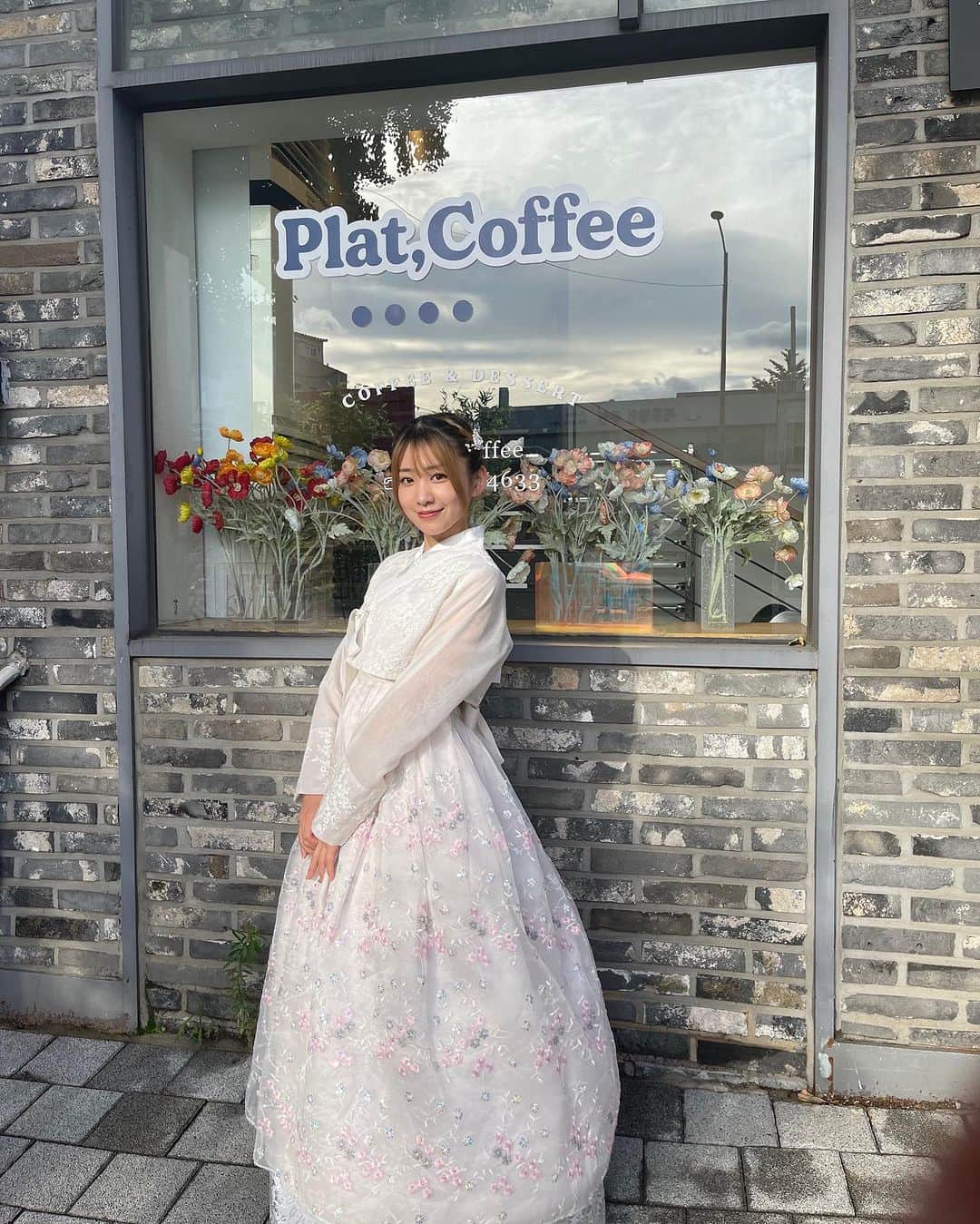 山口瑠璃さんのインスタグラム写真 - (山口瑠璃Instagram)「チマチョゴリ着た🇰🇷  #チマチョゴリ #韓国旅行 #韓服 #한국 #한복」8月29日 0時00分 - chacha_ruri_