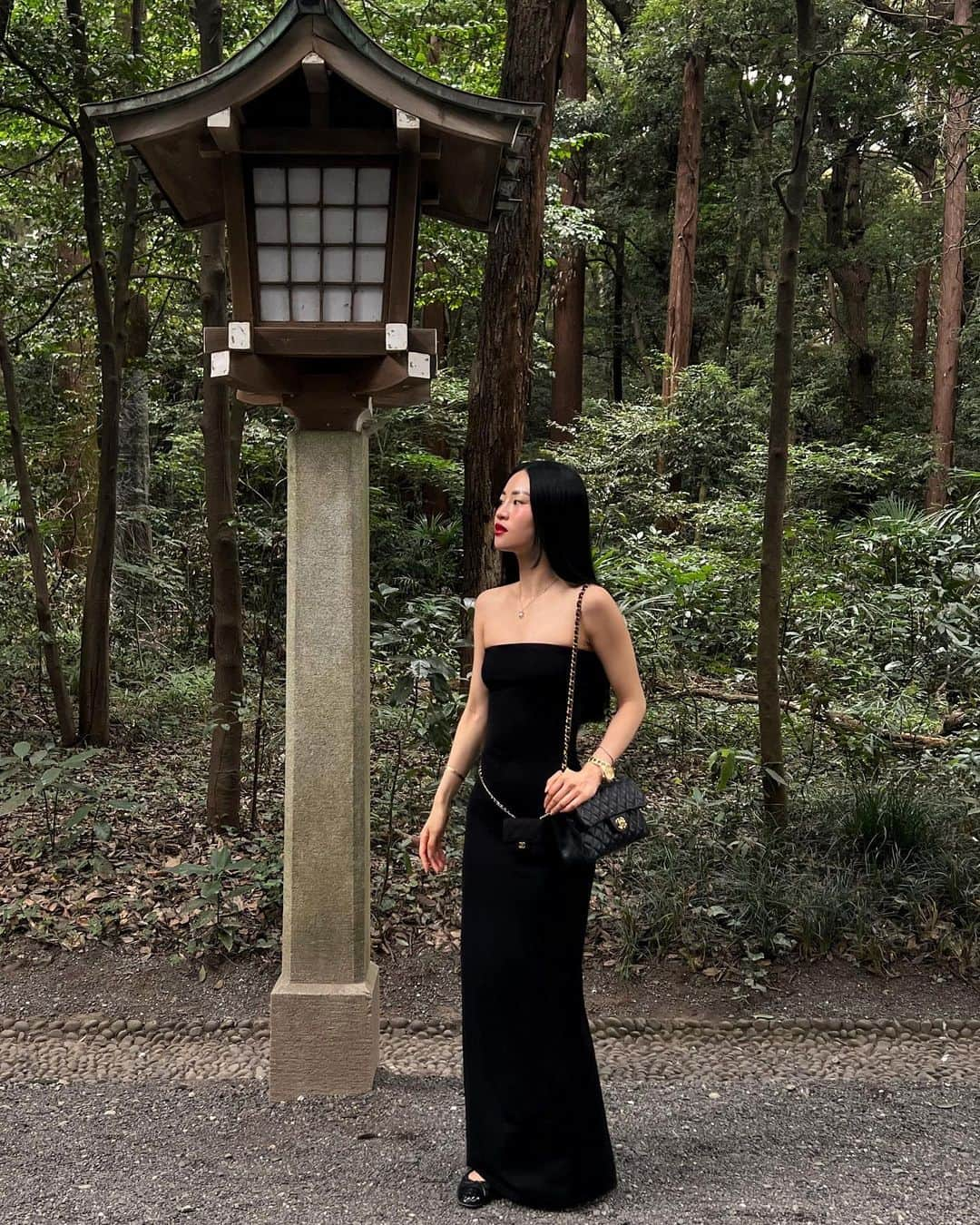 NATALIE LIAOさんのインスタグラム写真 - (NATALIE LIAOInstagram)「Summer in Japan, the absolute best time of my life. It has been such a pleasurable experience to unplug from social media for the past 3 weeks (I really recommend it). I’m constantly contemplating about how I desire to move within this ever-evolving realm. I think I’ve reached my clarity point and it feels so good. I am also making space for my ever-evolving self. I hope you have had a wonderful summer my darlings! 🫶🏻⛩️♥️  #tokyojapan #japantravel #japantrip #summerinjapan」8月29日 0時40分 - fongminliao