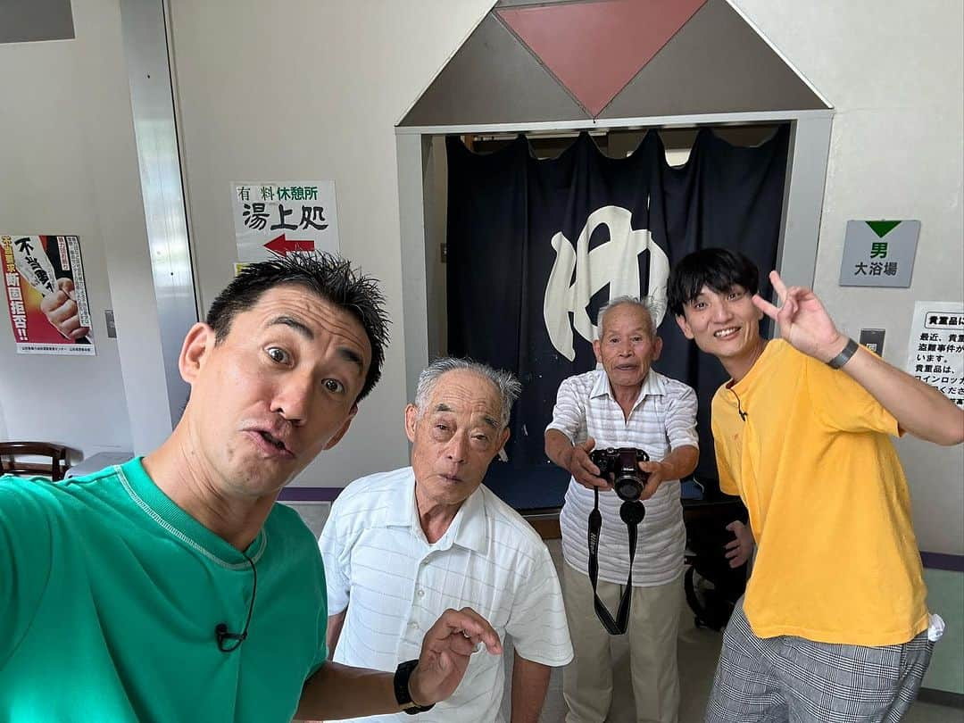 本坊元児さんのインスタグラム写真 - (本坊元児Instagram)「今日は1年ぶりに石田靖さんとロケでした めちゃおもろかった 放送は10/18 19時から YTS やまがた百景 見てね #石田靖 #のだこころ」8月29日 0時46分 - honbouganji