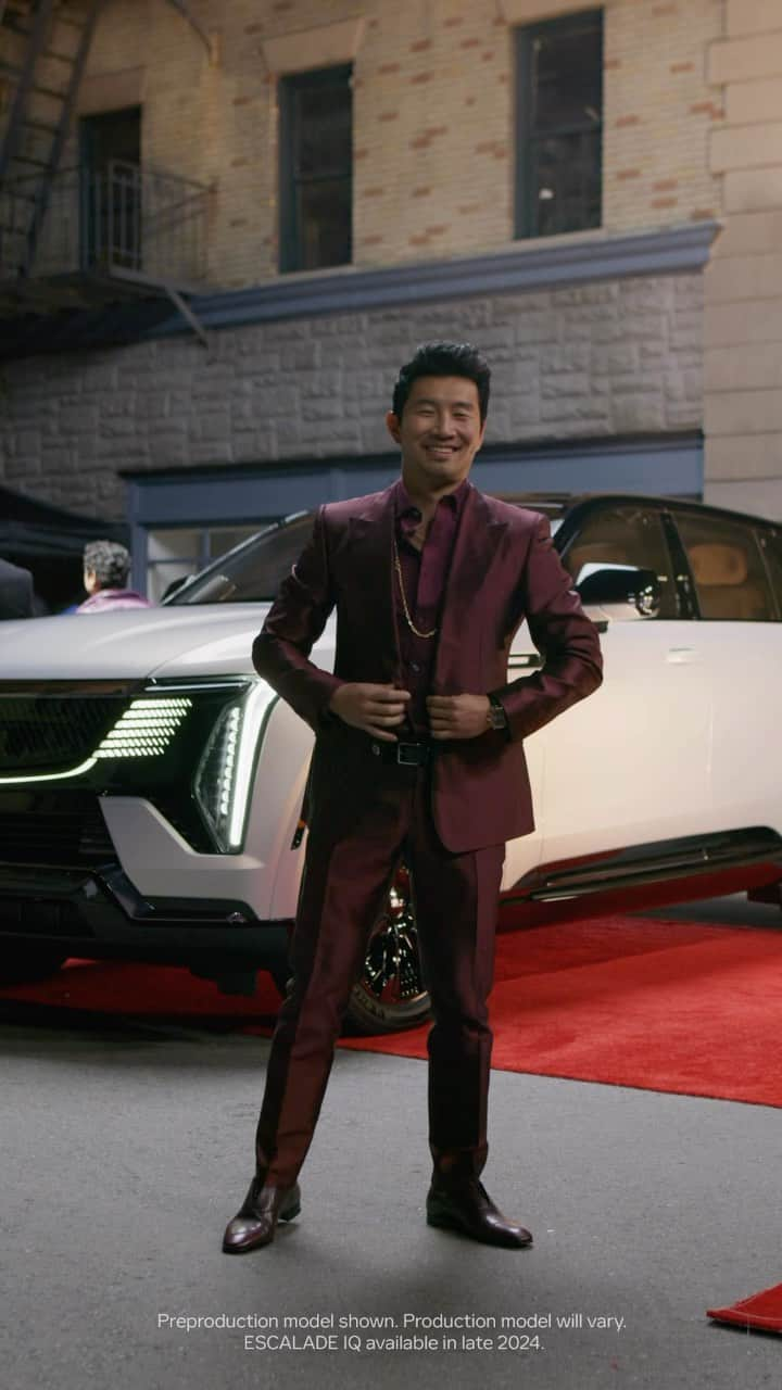 キャデラックのインスタグラム：「From accountant to global superstar, this is @simuliu’s personal renaissance. Share yours. And explore the all-electric #ESCALADEIQ. #BeIconic」