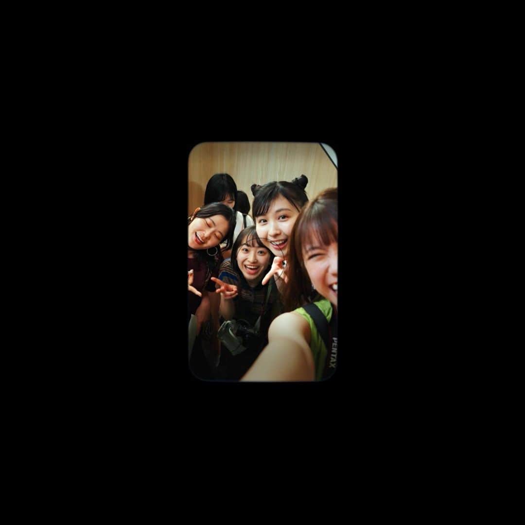 村山優香さんのインスタグラム写真 - (村山優香Instagram)「第9話ありがとうございました📸 とってもワイワイしてましたね🤣 新しい形の撮影で楽しかったな〜 それにしてもモアちゃんチェキ撮りすぎ（´-`）.｡oO  #カメラはじめてもいいですか   #カメはじ」8月29日 1時11分 - murayama_yuuka_official