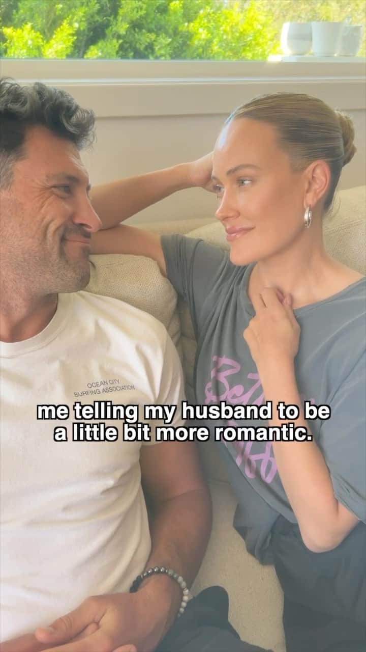 Peta Murgatroydのインスタグラム：「The nip pinch 😫🤣   #funnyvideos #couplevideos #couplelove」