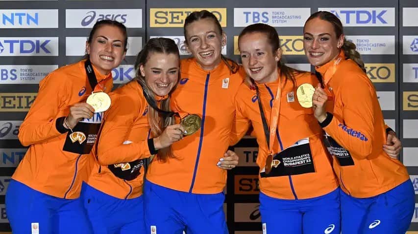リサンネ・デ・ウィッテのインスタグラム：「World Champions..🥇🧡🥹🇳🇱」