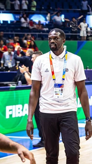 ルオル・デンのインスタグラム：「Post Game Interview with SSBF President Luol Deng ✊🏿🇸🇸」