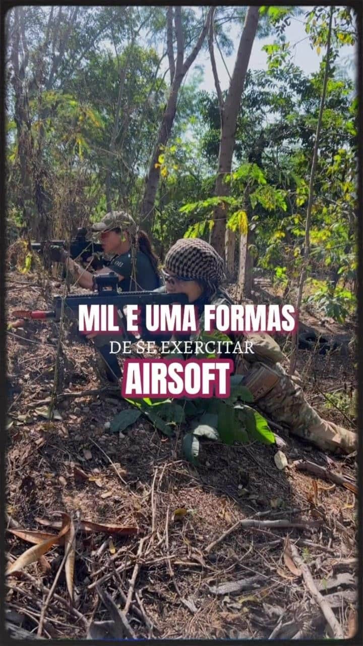 Anna Vargasのインスタグラム：「Esporte e diversão, você conhece o AIRSOFT?  Um ótimo divertimento, que é considerado um esporte de ação, simula situações de combate com o máximo de realismo. Essa prática treina a sua agilidade, estratégia, resistência, foco, por aí vai…  Isso porque, além de prazeroso, o Airsoft envolve exercícios de resistência, trabalho em equipe e raciocínio rápido, trazendo benefícios para a saúde física e mental do praticante.   Diferentemente de jogos como o Paintball,  o objetivo é simular com o máximo de realismo uma ação de combate. Hoje em dia o Airsoft também é utilizado como treinamento militar.  Querem ver mais, tem vontade de jogar?  #airsoft #esporte #acao #agilidade」