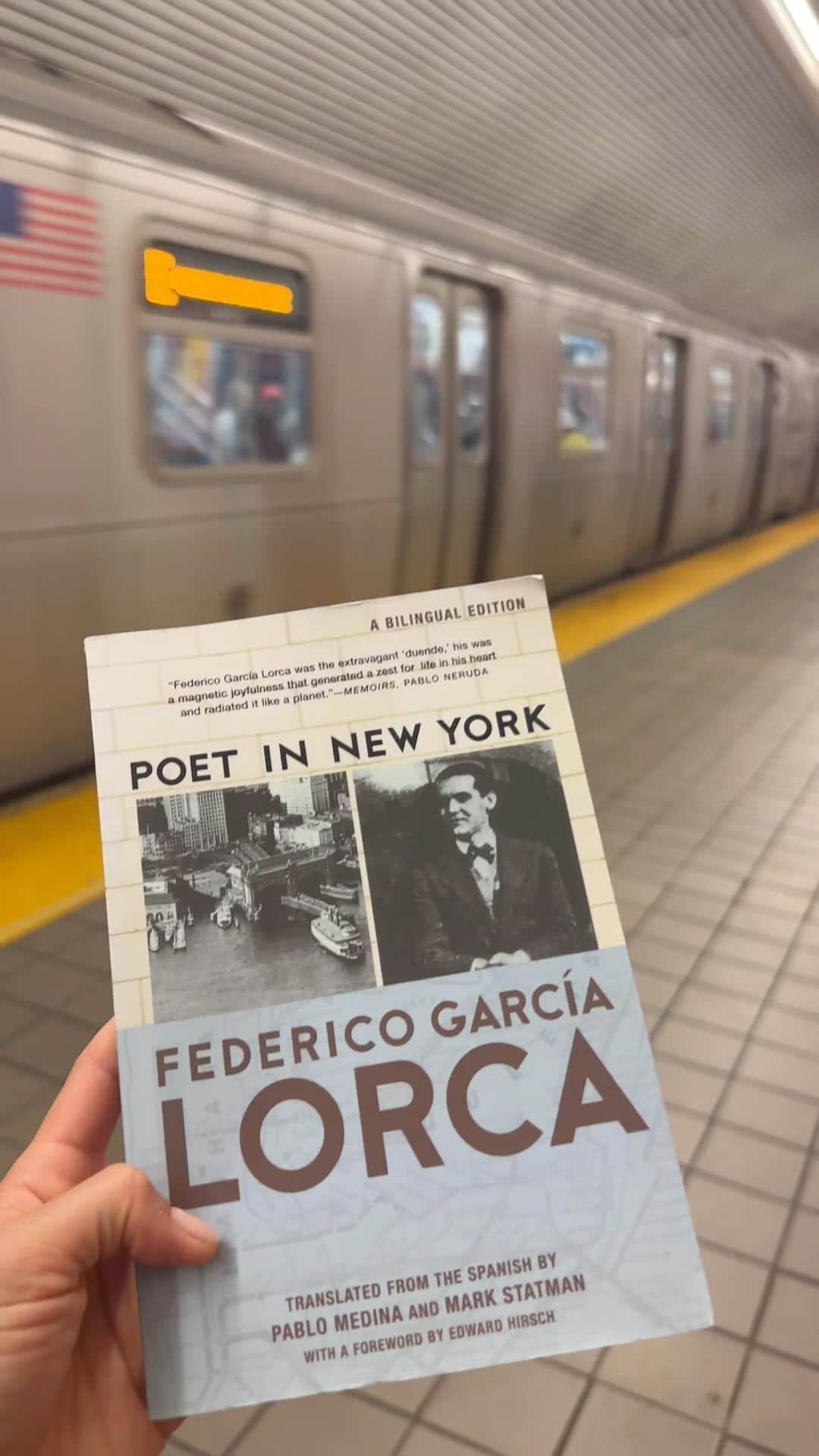 ジェイミー・チャンのインスタグラム：「I smashed through “Horse” by Geraldine Brooks, great read! Next up one of @yaritafrita picks Poet in NY by Federico García Lorca」