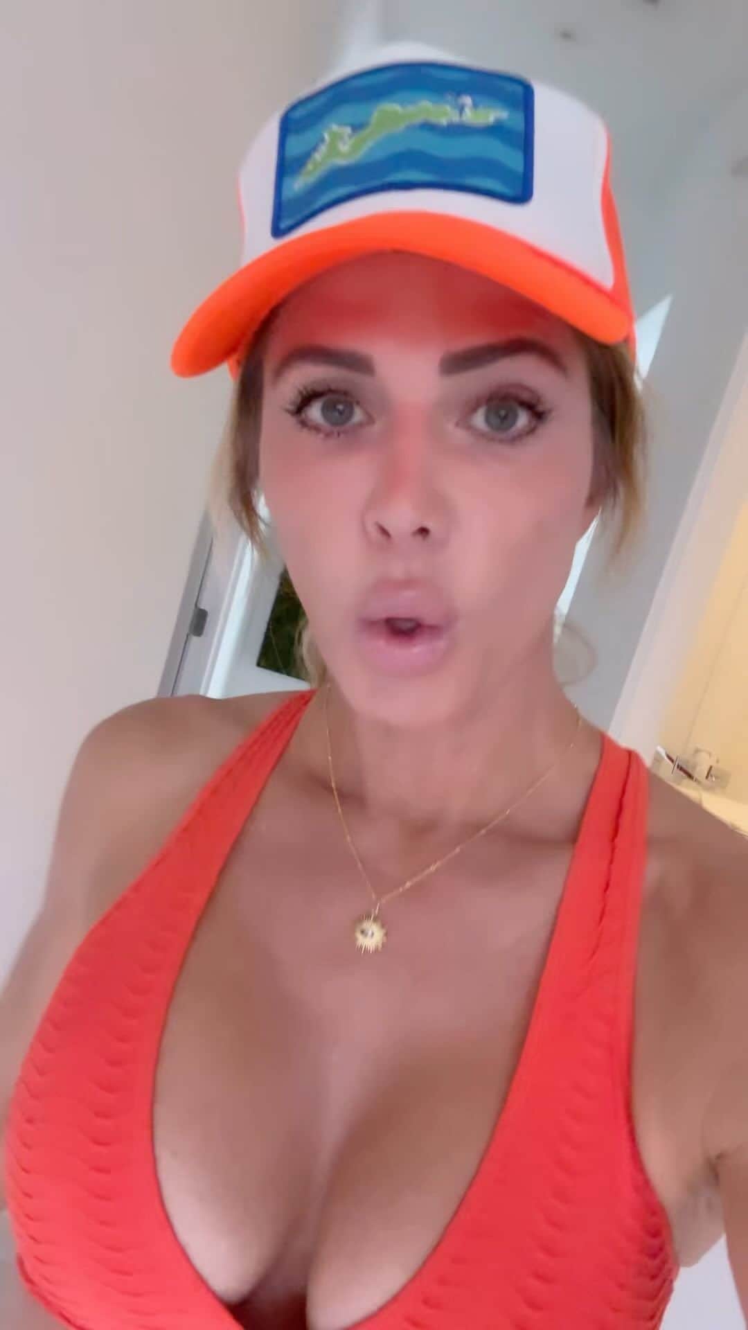 トリー・ウィルソンのインスタグラム：「IG subscriptions is now live! Join me there tonight at 8pm est for a live chat.  Sole purpose over there? To give my most loyal peeps exclusive content & more access to me that’s a little more raw & unedited. And where I can get to know YOU too.😊」