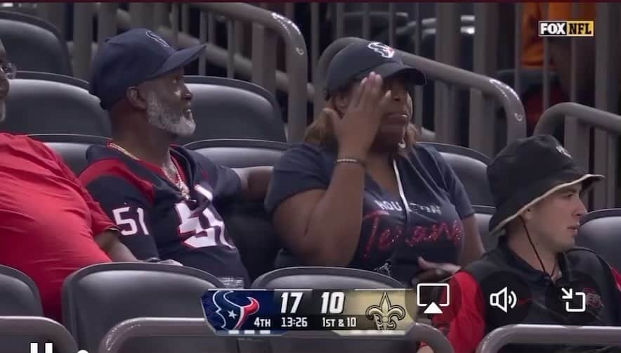 エリン・アンドリューズのインスタグラム：「@will.andersonjr is beyond impressive! And his sweet Mom!! She’s GOALS for me!! @nflonfox @houstontexans」