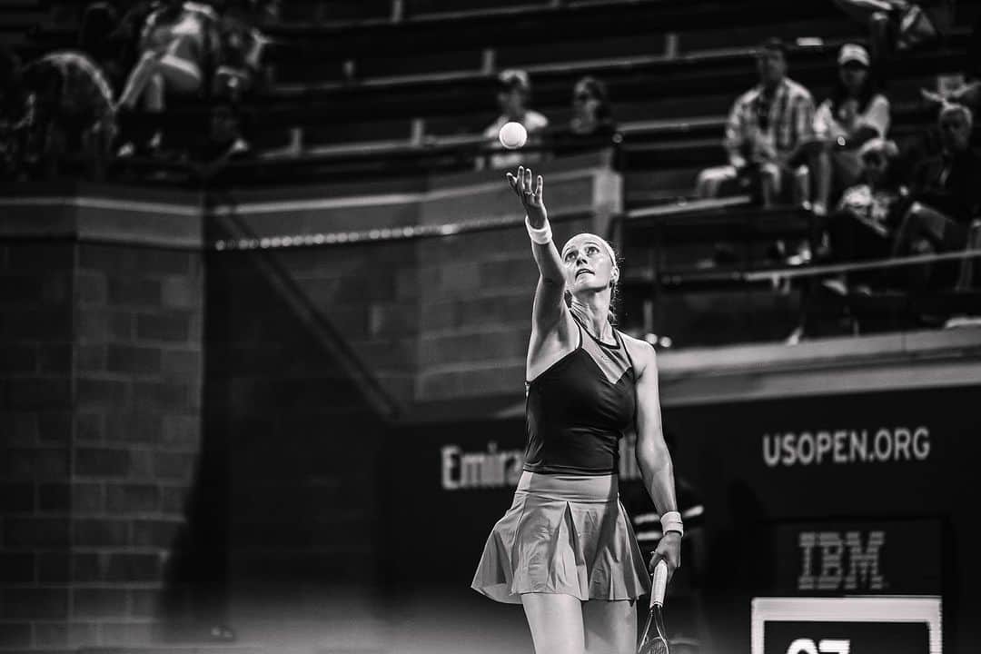 PetraKvitovaのインスタグラム：「First round win at a Slam, never easy, never taken for granted, *always* feels so good 🙏🗽  @usopen | 📸 @sbermatov」