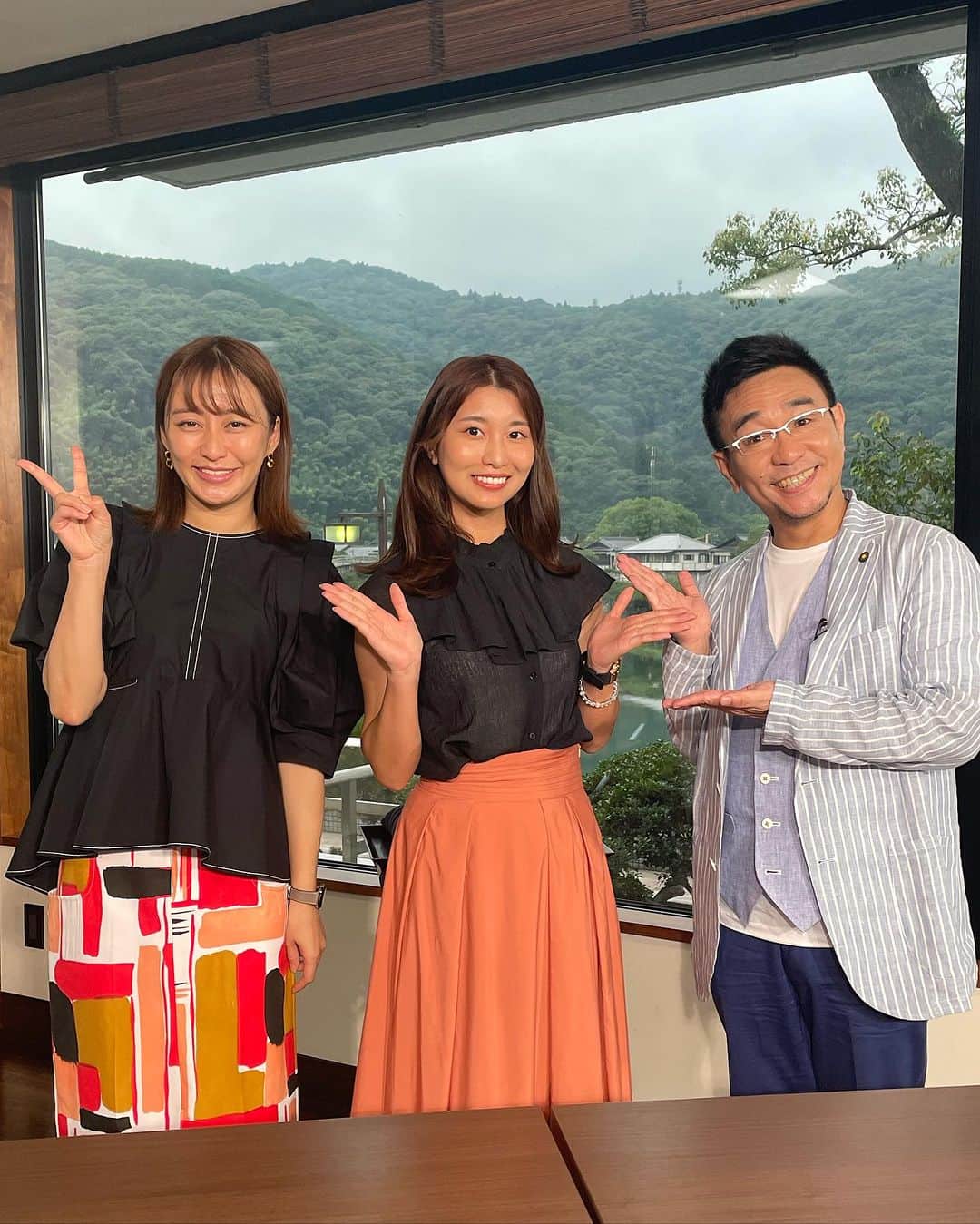 木村那津美のインスタグラム：「- ̗̀📣お知らせ  実は！ この度、TSSテレビ新広島さんが 制作されている 「そ～だったのかンパニー！」 山口出張SP！に出演させて頂きます(*^^*)✨️  私はお土産のコーナーで 山口県のおすすめおみやを お届けしますฅ^•ω•^ฅ  この番組は、 テレビ新広島、岡山放送、山陰中央テレビで 日曜朝9時30分〜放送中！ 山口出張SPは9月3日から全4回！！  tysは1週間遅れて 9月9日午後4時54分～放送予定です📺✨  細かく言うと、 TSSさん他2局はフジテレビ系列で （山口県に系列局がない）  tysはTBS系列、 （広島でいうとRCC）なのですが、 今回はtysでも放送中とのことで このコラボが可能になりました✨✨  山口県の皆様は1週間お待ちいただきますが、 よろしくお願いいたします！ 一足早くみたい！という方は 動画配信サービスをご利用いただき、 山口での放送もお楽しみください♪  枡田絵理奈さん 綺麗でお優しかったです😆  八嶋智人さんはトリビアの泉のイメージそのまま！ 気さくにお話くださいました……！！  tss-tv.co.jp/soda/」