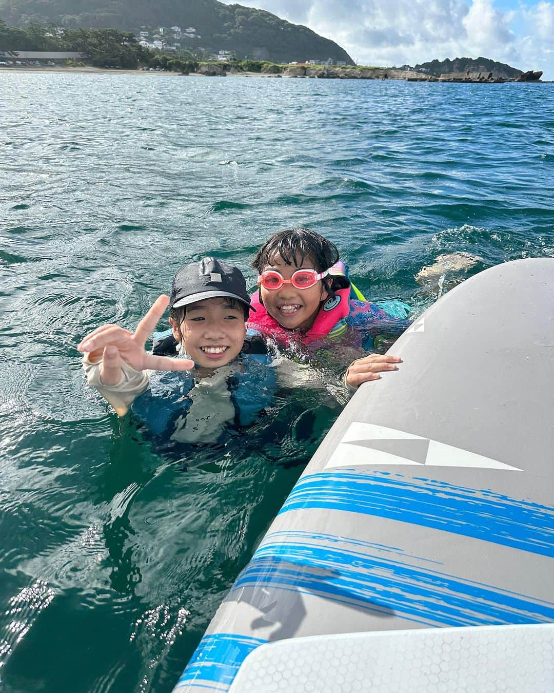 谷口博之さんのインスタグラム写真 - (谷口博之Instagram)「子供達と海に！ この夏もあまり遊べずにごめんね🙏  海もきれいで魚も見れて満足そうでした(^^)」8月29日 12時44分 - hiroyukitaniguchi29