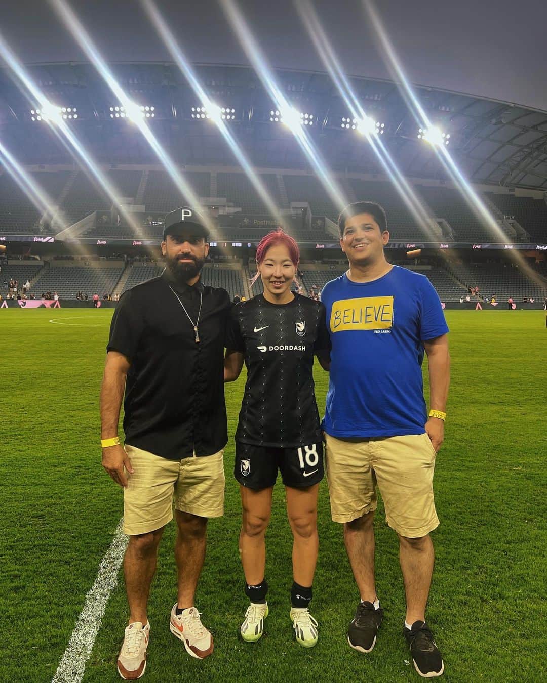 遠藤純さんのインスタグラム写真 - (遠藤純Instagram)「:  I couldn't wait to play here. It was a lot of fun. I love playing here. Thank you for welcoming me. I can't see you for a while, but I'm looking forward to seeing everyone again.🫶🩷🖤  まだまだこれから🔥 #nwsl #angelcityfc #acfc」8月29日 12時48分 - jun_soccer524