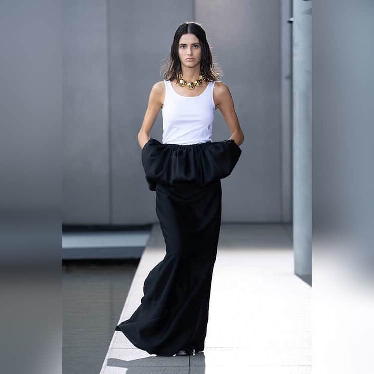 SATORU JAPAN Inc.のインスタグラム：「. ◆Rakuten Fashion Week TOKYO 2024SS HARUNOBUMURATA　 @harunobumurata　@harunobumurata1007 Model:#BrunaV @brunaavicentini   #ハルノブムラタ #東京コレクション #東京ファッションウィーク #東コレ #コレクション #ランウェイ #ショー #ウォーキング #モデル #モデル事務所 #サトルジャパン #HARUNOBUMURATA #show #runway #tokyofashionweek #tfw #rfw #RakutenFWT #Rakuten #internationalmodel #model #modelagency #satorujapan」