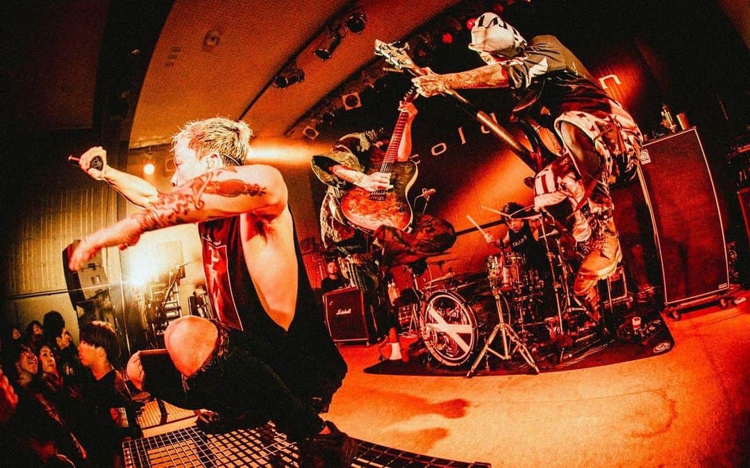 Katsuma さんのインスタグラム写真 - (Katsuma Instagram)「“RE:ADMISSION” LIVE HOUSE TOUR 2023 at 山形 ミュージック昭和Session🔥🔥🔥   @knosis_official とやっとやれた！！ 死ぬほどバンドと音楽を心の底から楽しんでてマジでバンドだった！！ 感動した！！  Photos @yamada_mphoto   #coldrain  #再入学ツアー #SWEETSIXTEEN」8月29日 13時07分 - katsuma_drums