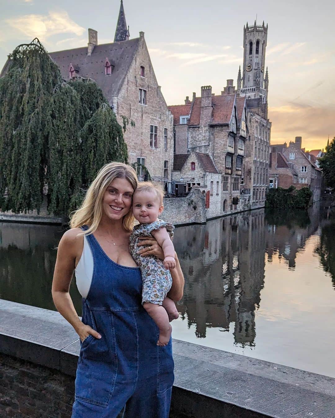 Ashley Jamesさんのインスタグラム写真 - (Ashley JamesInstagram)「Hello, I just want to check in. We're on a family European road trip. We dreamt about travelling during Tommy's paternity leave with Alfie, but it ended up being lockdown. So anyway, here we are now.   I've got so much to catch you all up on, but let me begin by saying Bruges is beautiful. So so beautiful. A little stressful with two babies - we spend most of the time saying how my h we can't wait to come back on our own as it's so romantic, but I'm so happy to be here creating memories with the littles.   We had an awful experience though. I can't stop thinking about it, and I've not really known whether to share it or not. I still don't know. I haven't been able to stop thinking about it. I still don't know.   TW: Death.  A man died in our hotel. Tommy and Alf went out in the morning and left Ada and I in our room. Our room was about 10 steps up some stairs and at the bottom of the stairs was another room.   I went downstairs and there was a man getting CPR at the bottom. I ran back up but I heard everything. I won't go into details, but I'm sure you can imagine it wasn't a nice thing to hear and witness. I feel so sorry for all his loved ones.  Tommy couldn't get into the hotel and I couldn't get out of the room, and for a split second Tommy thought it could have been Ada or I as I'd misplaced my phone.   Anyway, it is Definitely a reminder of how precious life is. How we shouldn't go to bed angry with people we love. Of how short life can be. It keeps replaying in my mind.   And also, wow, paramedics are just heroes aren't they. ❤️  For now I guess I just want to say, life is too short to not be doing that thing you want to do... hug your loved ones. And try not to go to bed upset with anyone. 🙏❤️」8月29日 4時45分 - ashleylouisejames