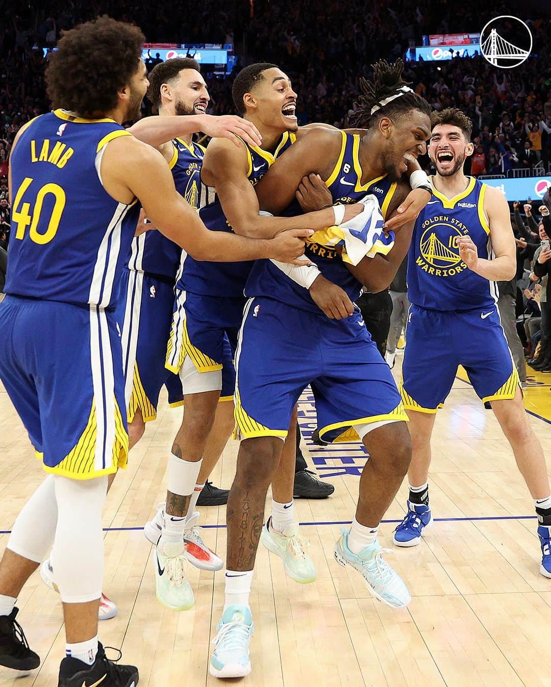 ゴールデンステート・ウォリアーズのインスタグラム：「We’ll never forget the time Loon sealed the victory for the Dubs   #DubsClutchWeek」