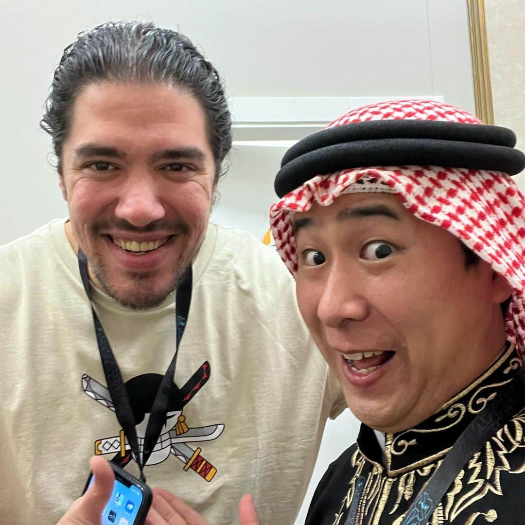 鷹鳥屋明さんのインスタグラム写真 - (鷹鳥屋明Instagram)「مرحبا بك في @gamers8_ar !! هل تريد الاستماع إلى أغاني الأنمي الرائعة! ؟🎤✨ @m.tourgane لقد اتى!!👏👏👏  #gamers8」8月29日 5時05分 - shams_qamar_jp