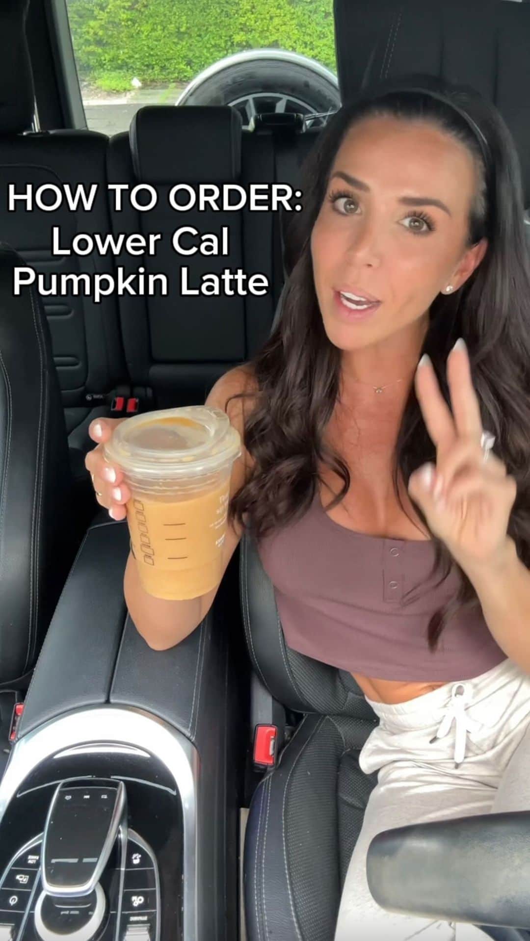 Ainsley Rodriguezのインスタグラム