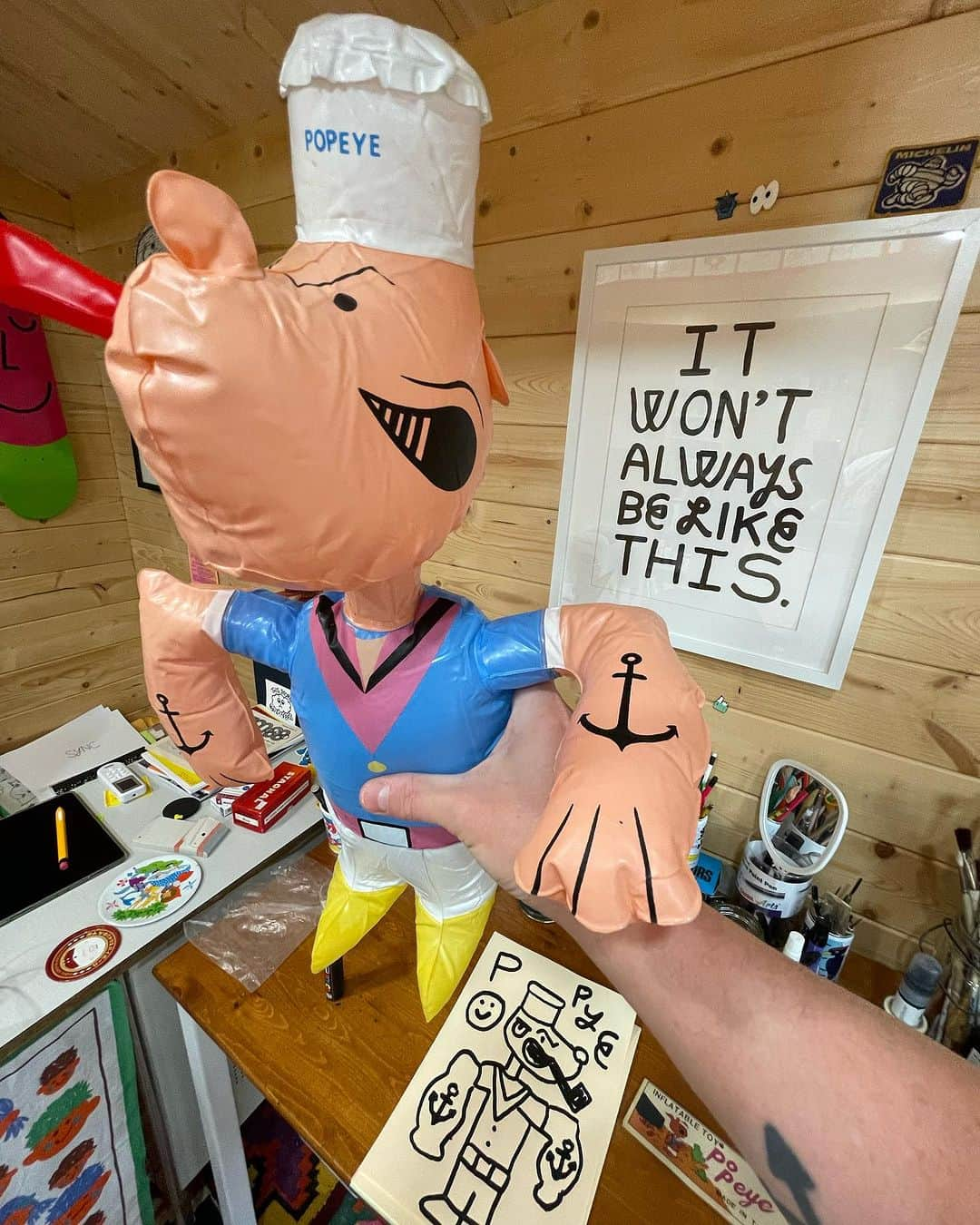 Jason G. Sturgillのインスタグラム：「If you missed it I did a survey on my stories of whether I should open and inflate the vintage #Popeye or not. Inflate votes one and so I went on live today to unveil it. Technical difficulties abound, including an abrupt stop from IG for having copyrighted music playing in the background. I also did a live drawing of him at the end. Would people be interested in me doing more of these? Would you like to bid on the drawings? Any tips for doing lives so they’re less awkward? I don’t like how I can’t see the screen as I’m rolling to answer any questions.」