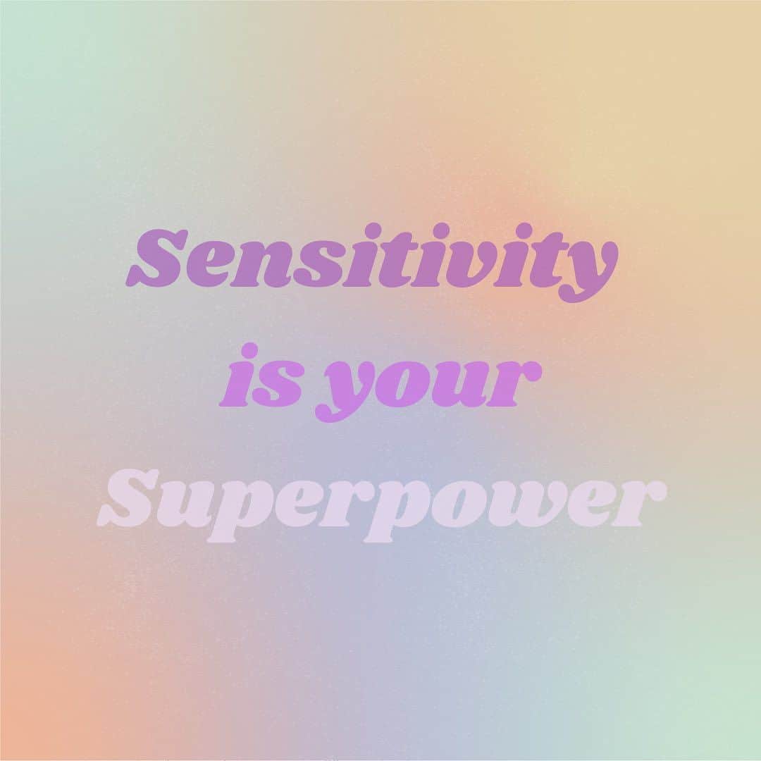ダニエル・パナベイカーのインスタグラム：「It took me a long time to realize that sensitivity and softness are a winning combo.」