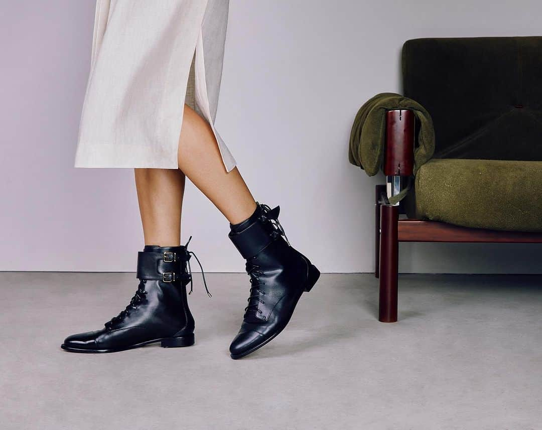 アレキサンドレバーマンのインスタグラム：「Introducing the Asymmetric Clarita Charm Bootie, a style designed with feminine edge. Explore the Fall 23 Collection.  #BirmanFall23」