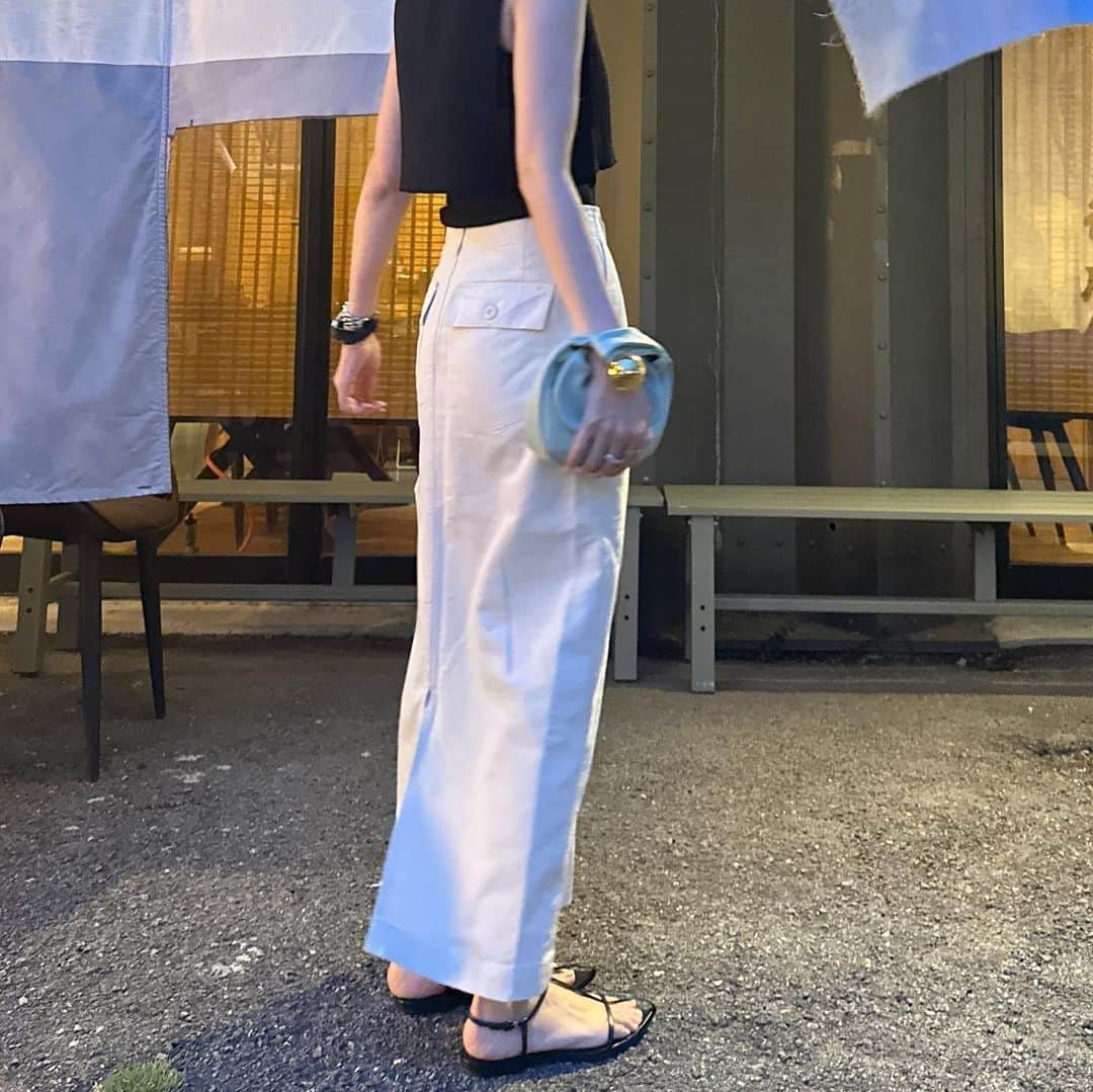 えりんこさんのインスタグラム写真 - (えりんこInstagram)「最近のコーデ👖👗  夏ももう終わりですね☺️」8月29日 8時40分 - erinco_____