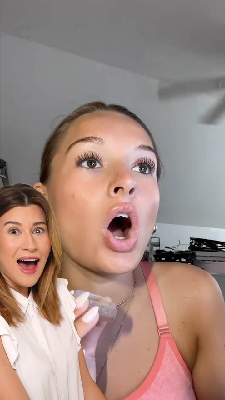 ニーナのインスタグラム：「É, nem sempre esses testes dão certo 🤦🏼‍♀️😨 hahahaha」