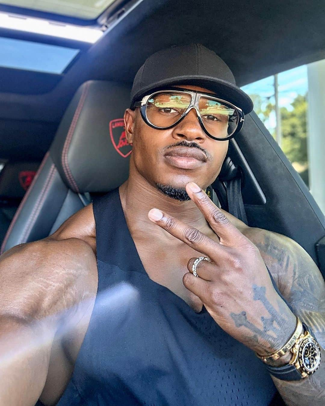 Simeon Pandaさんのインスタグラム写真 - (Simeon PandaInstagram)「It’s been a good day 🙌🏾✌🏾」8月29日 9時44分 - simeonpanda