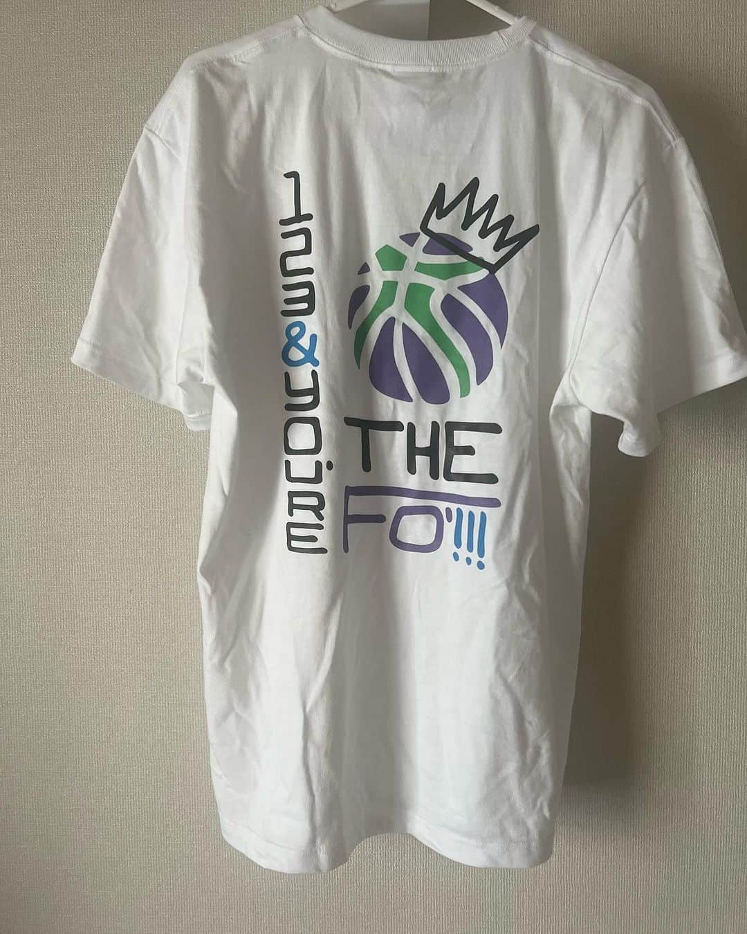 崎山一葉さんのインスタグラム写真 - (崎山一葉Instagram)「* 沖縄アリーナで開催中の FIBAバスケットボール ワールドカップ🏀  観に行ける予定ではなかったので 急いで準備🥳  会場に着いてすぐ フェイスシールを貼ってもらい Tシャツを買いました。  様々な国の 熱戦や歴史的勝利を観ると やはり胸が熱くなりますね🔥  今日の日本戦も楽しみにしています♬  #FIBA #basketball  #wc  @fibawc.okinawa  @fibawc」8月29日 10時11分 - kazuha_sakiyama