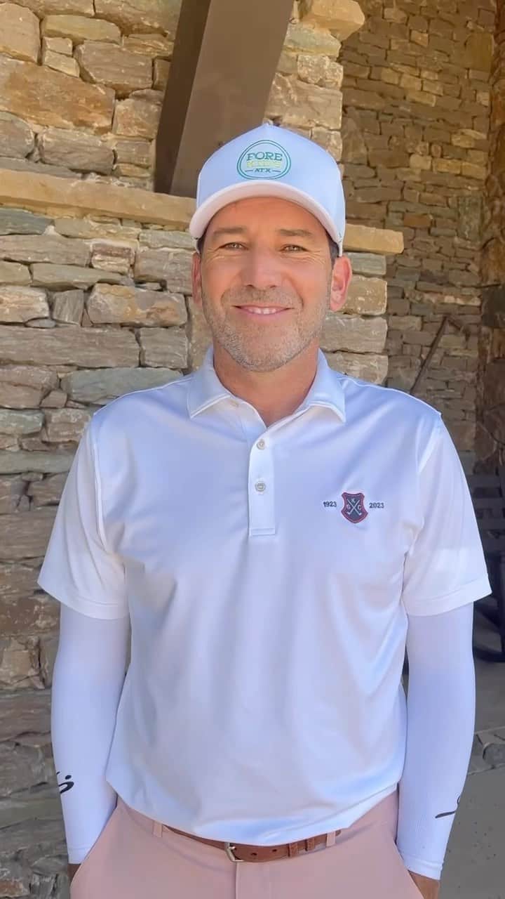 のインスタグラム：「Here for a special collab giveaway with FORE Kids ATX. Win a limited edition @forekids_atx custom hat, signed by yours truly. Enter now through September 10 at 11:59pm CST.   To enter: * Tag 2 golf buddies in the comments below you’d pick for a scramble round with me. * Follow @forekids_atx   For an extra entry share this post to your story (tagging @forekids_atx )  See you in Austin on December 1st and 2nd for the second annual FORE Kids ATX event!」