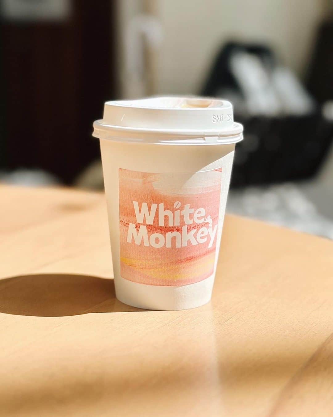 搗宮姫奈さんのインスタグラム写真 - (搗宮姫奈Instagram)「White Monkeyとして初めてのイベント、「POP UP CAFE」と「会社設立記念パーティー」へご来店頂き誠にありがとうございました！！  なんと1日で180名以上の方が来てくださりコーヒーが途中で完売。大盛況で幕を閉じました！  それもこれも、皆様のおかげです。 White Monkey、ここからさらにいきます。  世界一周コーヒーの旅も、みんなでまわっている様な感覚になれる企画を考え中🐒！  お楽しみに☺️☺️☺️  ASAGE CAFE（ @asg_kawadoko ）さん、場所をお貸しいただきありがとうございました！！😊  #搗宮姫奈 #コーヒー #ホワイトモンキー #whitemonkey  #popupcafe #asagecafe」8月29日 11時13分 - himenachaaaaan