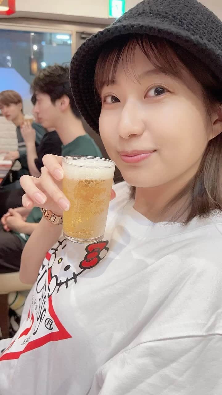 天野麻菜のインスタグラム：「ビール女子。3584」