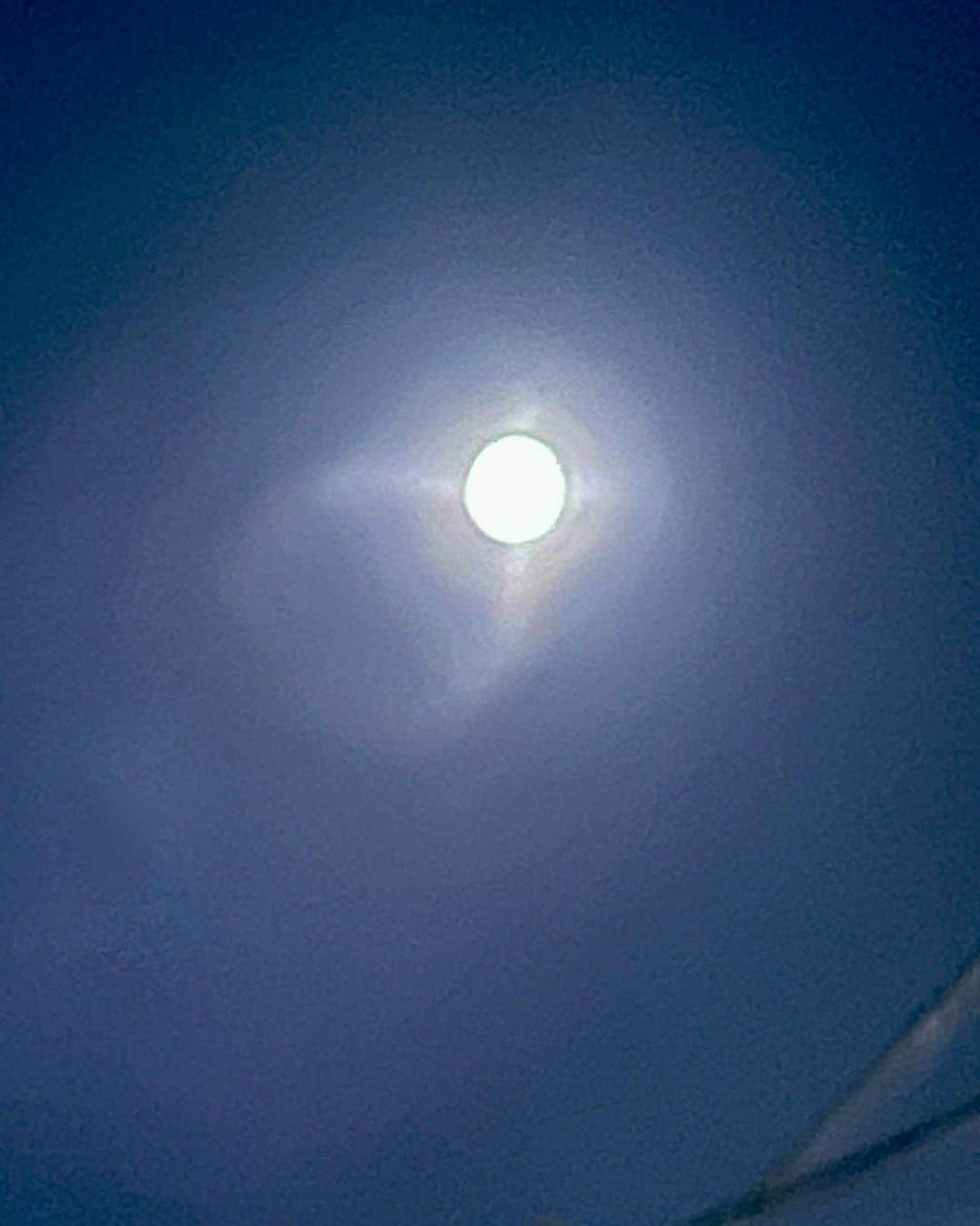 のインスタグラム：「今宵のお月さま  #moonlight」
