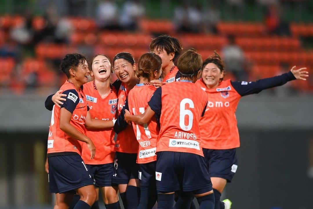 阪口萌乃さんのインスタグラム写真 - (阪口萌乃Instagram)「weリーグカップ開幕戦🏆 移籍後VENTUSで最初の公式戦 古巣INACとでした。 遠くからも会場に足を運んでくださった方々、試合中継を通して応援してくださった方々、たくさんの応援ありがとうございました‼︎ 初戦を勝利することができました。 NACK5のいい雰囲気の中、プレーすることができて嬉しかったです！ よりたくさんの方々に私たちのプレーを楽しんでもらえるように、一戦一戦、いい準備をしていきたいと思います。 これからもVENTUSの応援よろしくお願いします‼︎  #weリーグカップ  #開幕戦 #大宮アルディージャventus  #inac神戸レオネッサ  #NACK5 #感謝」8月29日 22時00分 - sakaguchi.moeno15