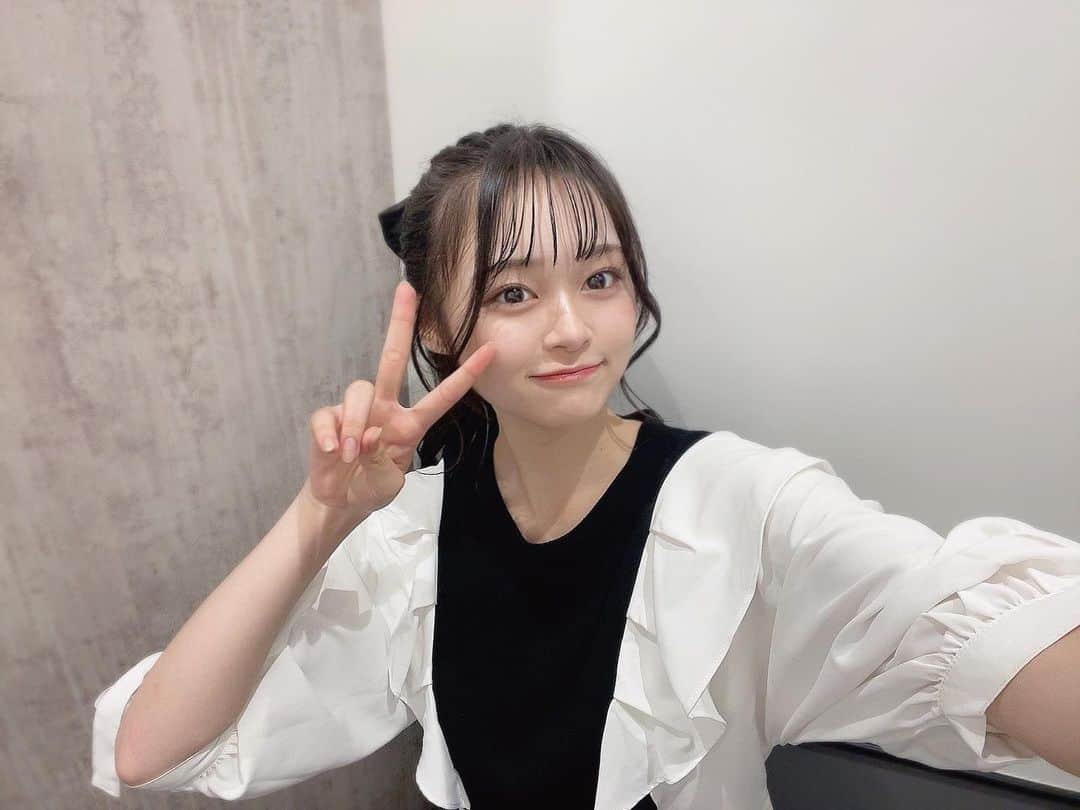 のインスタグラム：「♡♡♡  JAMトークバラエティー『 ドルバナ 』 ありがとうございましたー！！ 急な出演でしたが、見てくれた方ありがとうございました！！🤍 約2時間あっという間だった🥹 楽しかった~🎀♡  #吉田恵芽 #05 #ljk  #ドルバナ #Shibu3project #シブサン」