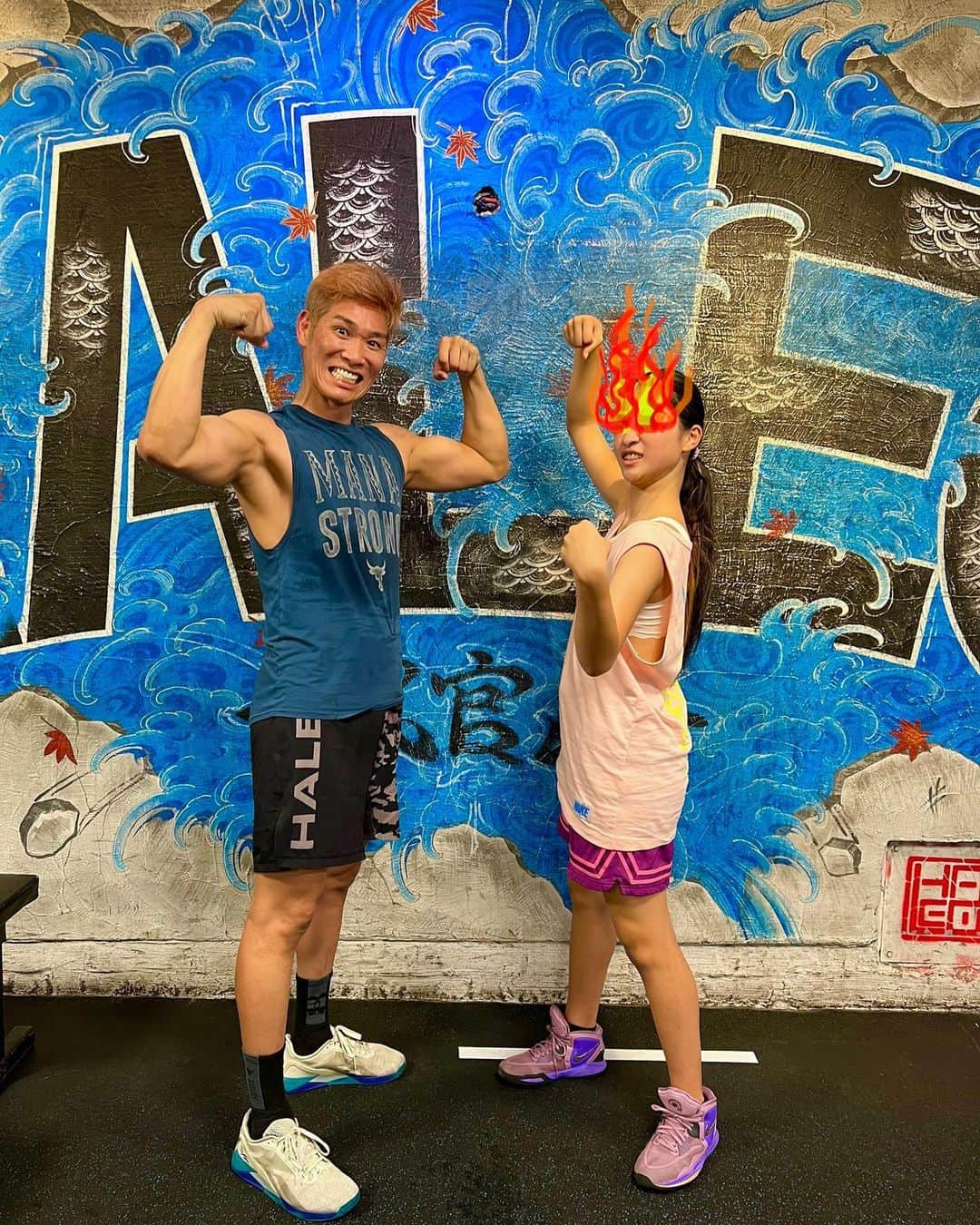 レイザーラモンHGのインスタグラム：「息子と一緒にキャッチボールならぬ娘と一緒にサーキットトレーニングできる日が来るとは😂 そしてトレーニング終わりに一緒にプロテインを飲む日が来るとは😭幸せやないかーい(髭男爵発音)  HALEO代官山 @crossfit_daikanyama の夕方のクラスに参加させていただきました🔥人一倍声を出して頑張る娘にカッコ悪い所は見せれぬとハッスルフォー！オールアウトしました！！ またいこーね！」