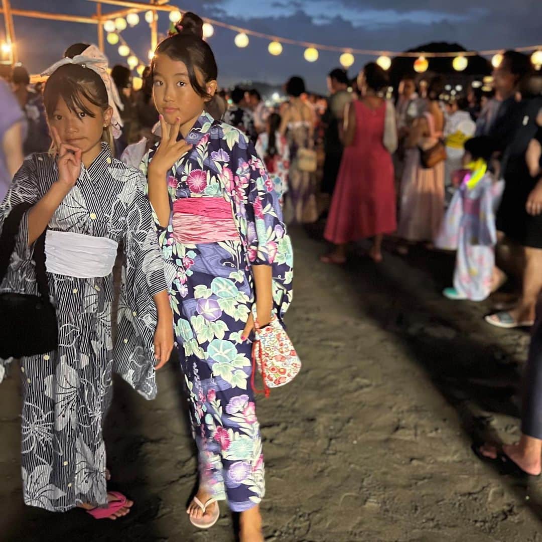 西山美希子さんのインスタグラム写真 - (西山美希子Instagram)「森戸海岸にて浜辺の盆踊り。海の盆踊りなんて、すごいよかった。なんでもいいから踊るのスキw」8月29日 22時12分 - mariaclove