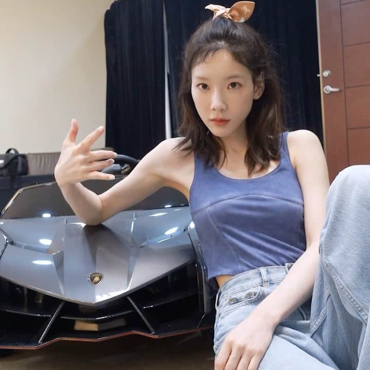TAEYEONのインスタグラム：「TAEYEON VLOG in TAIPEI 🇹🇼🏎️  @taeyeon_ss  #태연 #TAEYEON」