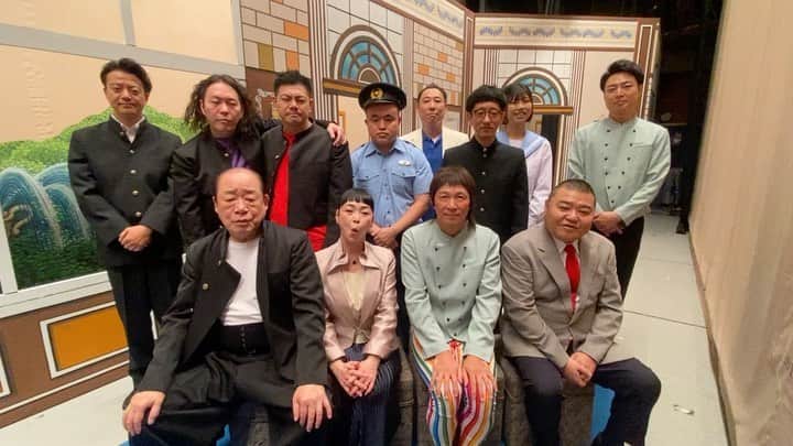 吉本新喜劇のインスタグラム：「いつにも増してズッコケ多めで盛り上がっております〜🤣⚡️  今週の #よしもと祇園花月 新喜劇公演は... 🚌修学旅行はトラブル模様🚌 をお届け中🤗❗️  引き続き、 9/1(金)〜4(月)まで上演いたします！ ※8/30.31は休館  ぜひ劇場でお待ちしております✨  #吉本新喜劇」