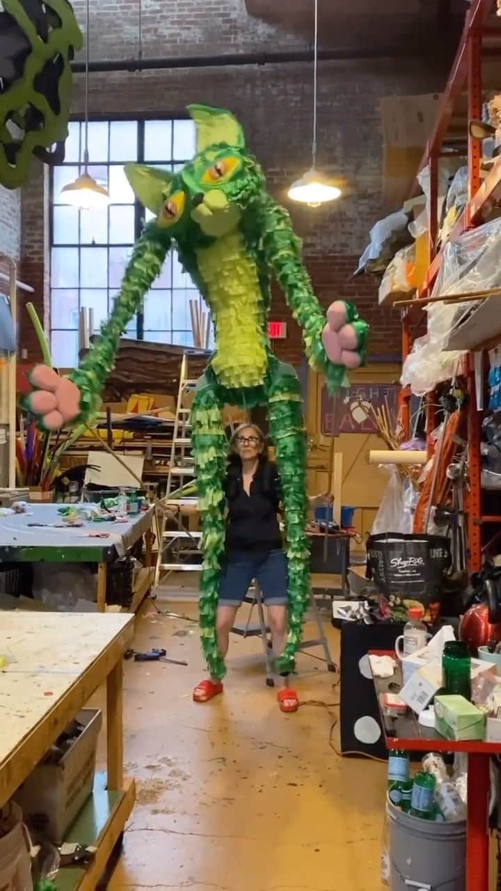 のインスタグラム：「Puppet work by @annecubberly」