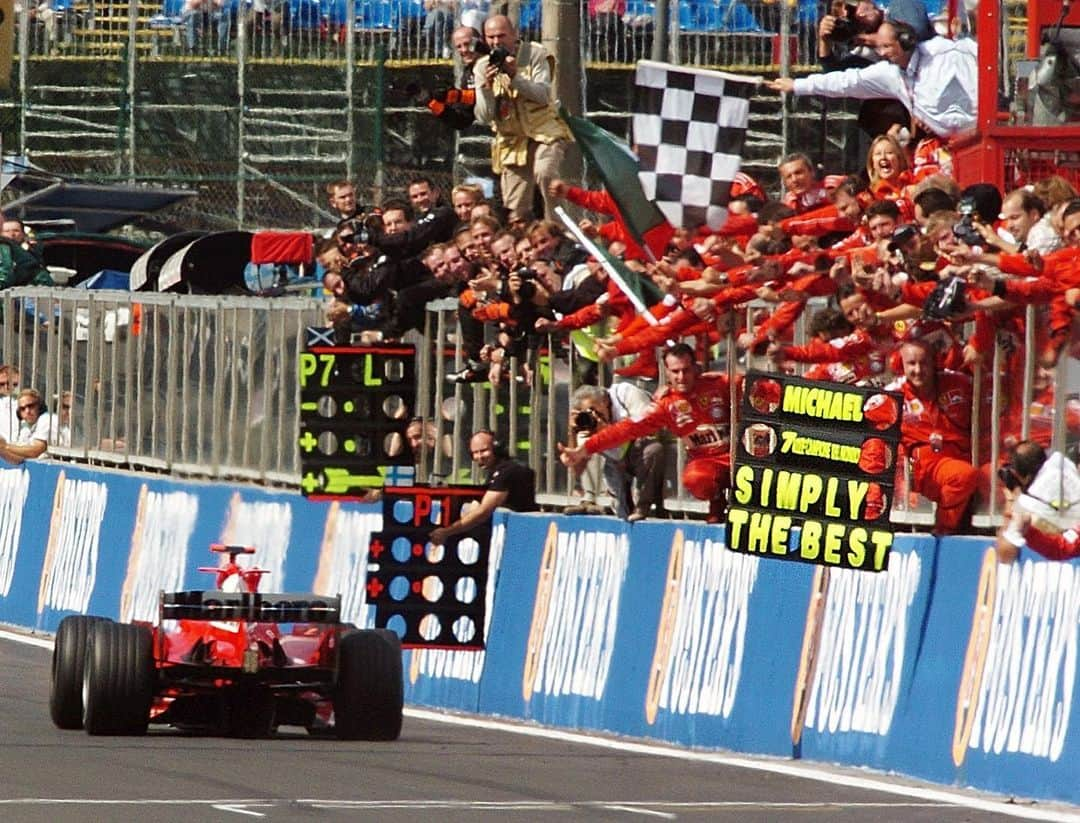 ミハエル・シューマッハのインスタグラム：「The last of stunning seven world championship titles – Michael secured the 2004 championship in Spa, where he had celebrated both his first race and win.   #OTD #F1 #KeepFighting #TeamMichael   Pics: AFP 🏎️」