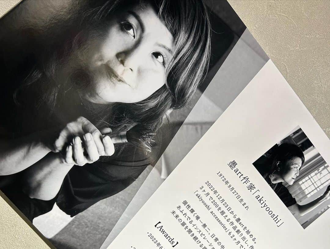 金井憧れさんのインスタグラム写真 - (金井憧れInstagram)「展示会が夢🎨✨  舞台やギャラリーで表現するかっこよさをたくさん教えてくださるあきさん✨✨ いつもありがとうございます！  #小橋亜樹 さん #akiyooshi さん @kohashiaki   素敵なアーティストさん @noriko_de_art  にも お会いできて幸せ時間でした🤍」8月29日 15時54分 - akogare.kanai