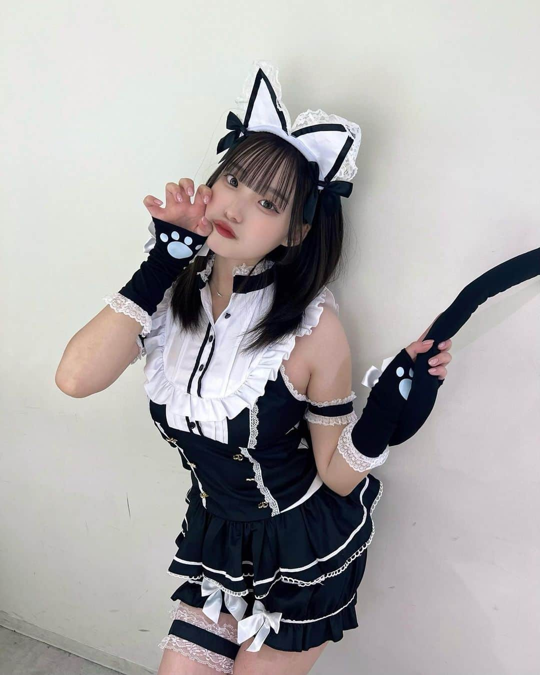 じゅんなさんのインスタグラム写真 - (じゅんなInstagram)「ボツになった猫の衣装！笑🐱  じゅんゆなイベントありがとうございました！🥰 東京と大阪で開催できて嬉しかった〜！！(៸៸᳐⦁⩊⦁៸៸᳐ )੭ﾞ みんなとたくさん話せたし、仲良くなれたし、めっちゃ楽しかった😍 遠くから来てくれた人もいて嬉しかったです！😻 メンションとDMも送ってくれてありがとう！🥰 いっぱい送ってね！🥺💓  またイベント開催できるようにもっと活動がんばります！！💪💪 いつも応援してくれてありがとう🫶🏻   #じゅんゆな  #じゅんゆなイベント2023夏」8月29日 15時56分 - junnadayoo