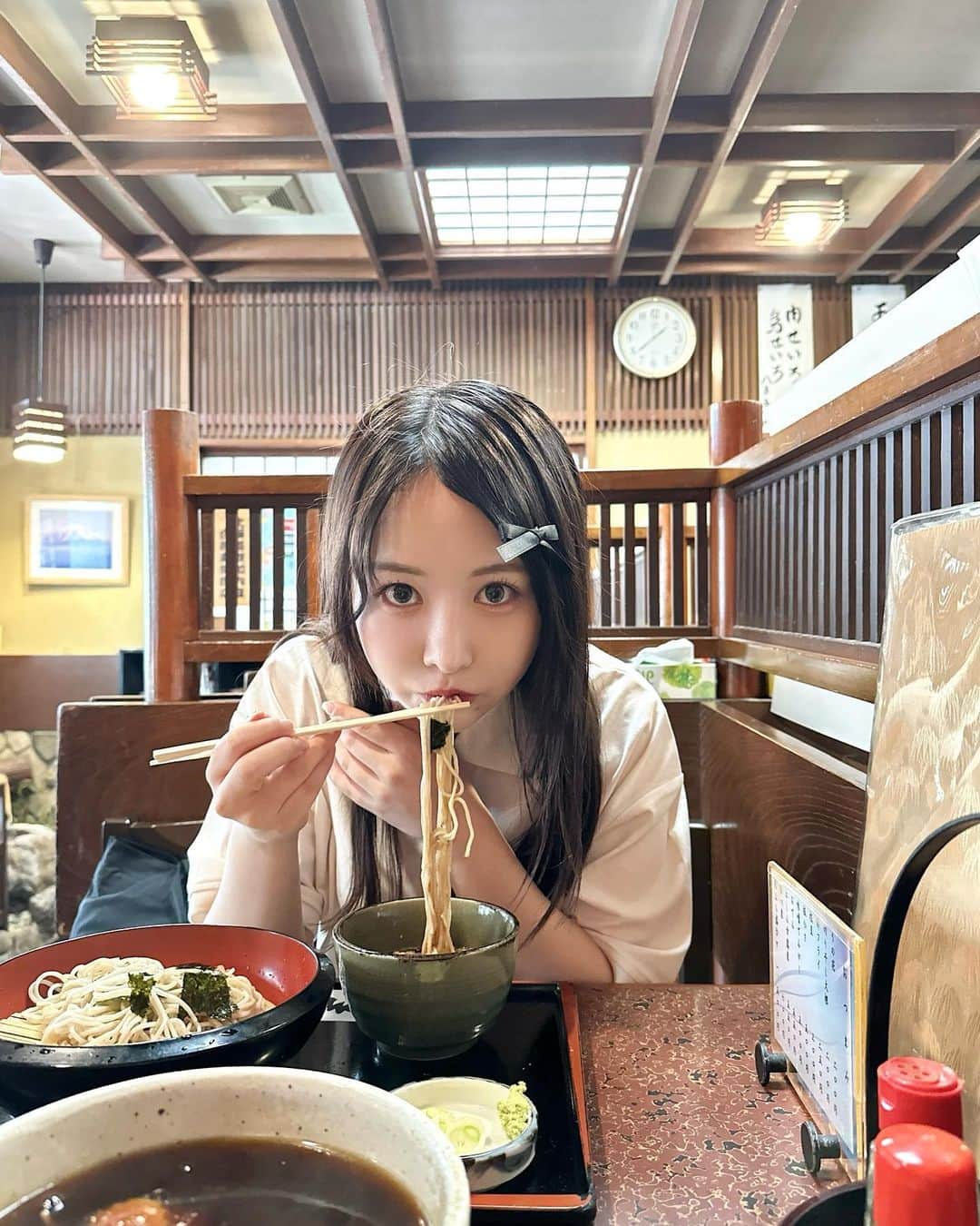 平松可奈子さんのインスタグラム写真 - (平松可奈子Instagram)「蕎麦を食べた日。 箱根か熱海に行きたい🚄  この日のコーデ 褒めてもらって嬉しかった///」8月29日 16時21分 - 11kanaco14
