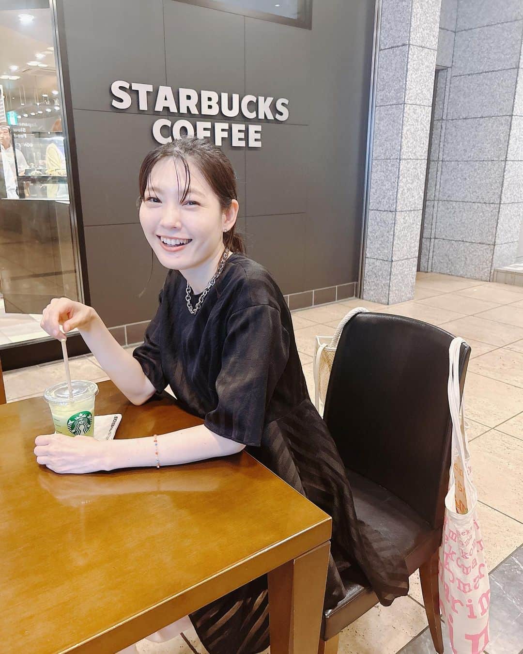 森貴美子のインスタグラム：「抹茶ティーラテ💚」